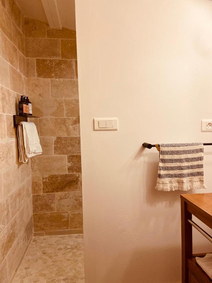 Отель Les Cabanons Sainte Victoire Экстерьер фото